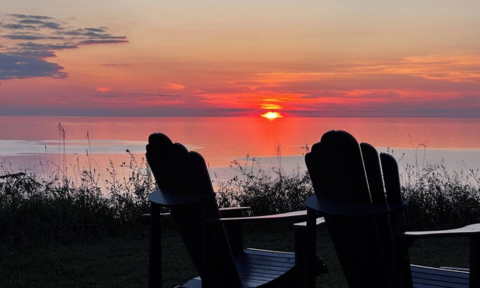 Zurich Cottage | The Nest at The Beach House on Lake Huron Guest suite, family getaway