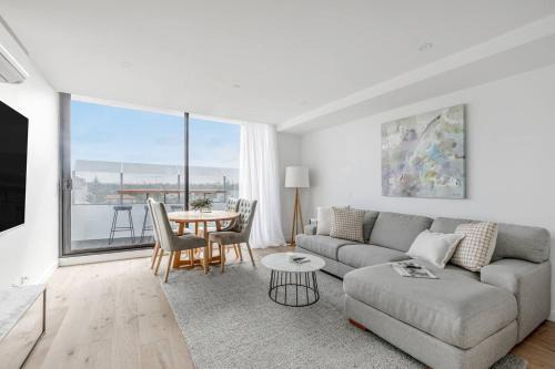 Port Melbourne Apartment | The Nest on Nott - Pure Port Melbourne Bliss