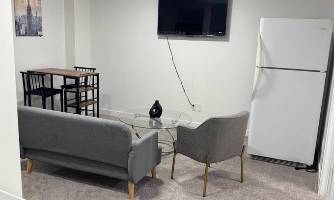 Airdrie House | The Nesting Cove