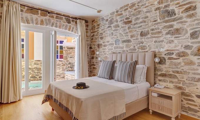 Ermoupoli House | THE NESTORIAN HOUSE