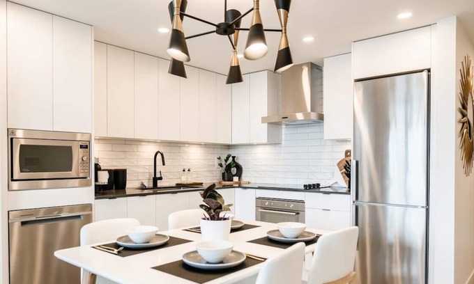 Downtown Kelowna Condo | The New Yorker - Downtown