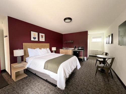 International Falls Hotel | The Nomad Motel - International Falls, MN - Near Canadian Border