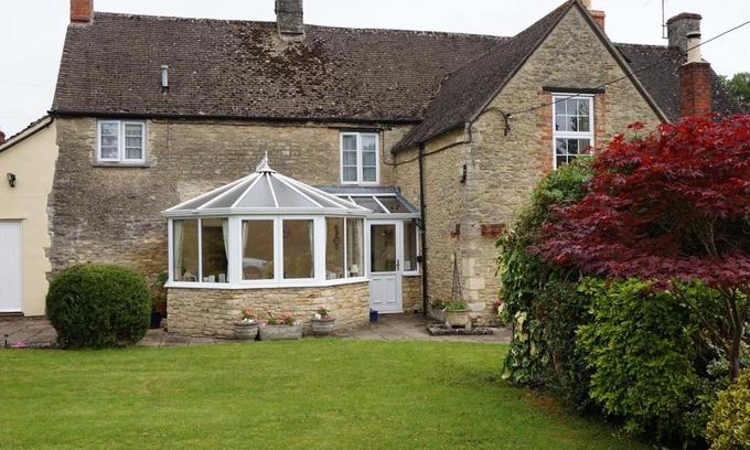Fairford Bed & Breakfast | The Nurseries Bed and Breakfast Fairford