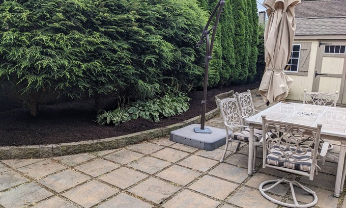 Jamestown Bed & Breakfast | The Oaks B&B Hotel and Spiritual Center