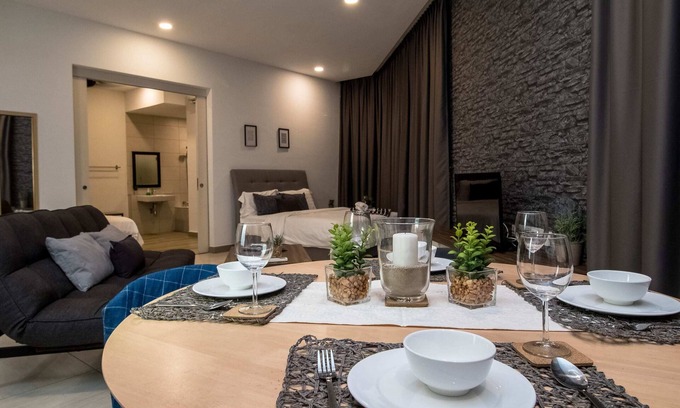 Taman Jubilee House | The Octagon Ipoh by Plush