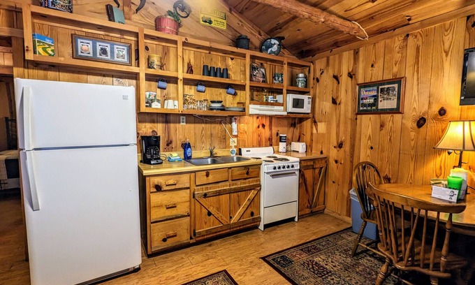 Mountain View Cabin | The Old Homeplace ~ Pinewood Cabin #6