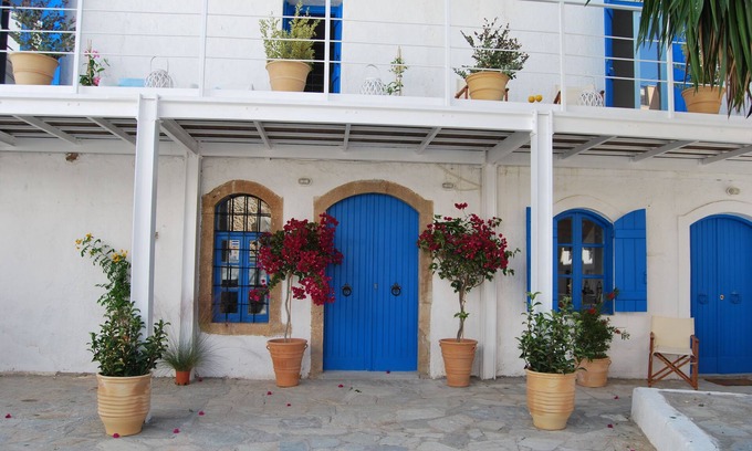 Malia House | "The Old House 2" - Villa with Private Rooftop Pool, Old Town