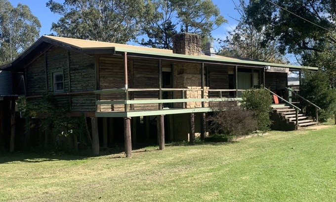 Wollombi House | The Old Pub House Situated 100 Meters From the Historic Wollombi Tavern .n