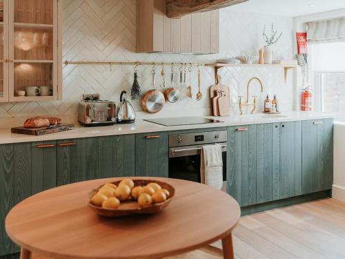 Tenterden House | The Old Stables- Uk44870