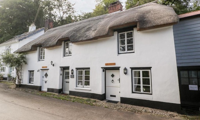 Porlock House | The Old Thatch