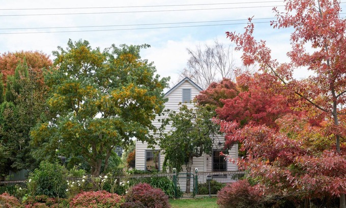 Trentham House | The Old Trentham Church - 300 meters from town