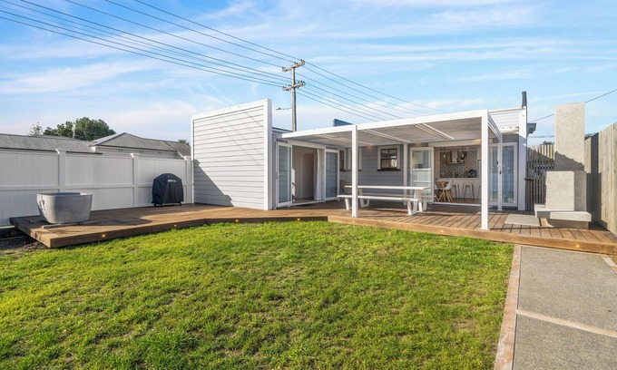 Martinborough House | The Olive Corner- Martinborough Holiday Home