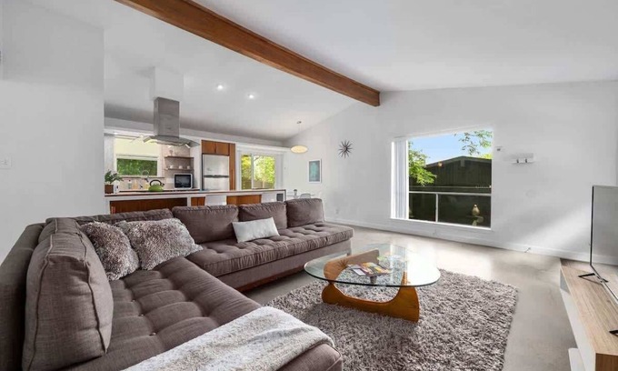 South River City House | The Olive You | SoCo Mid-Century Pet Stay
