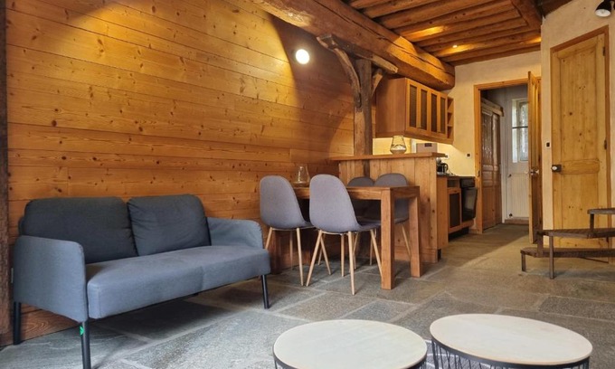 Claix Apartment | The Ombelles triplex #DM