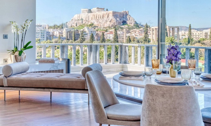 Mets Apartment | The One Acropolis