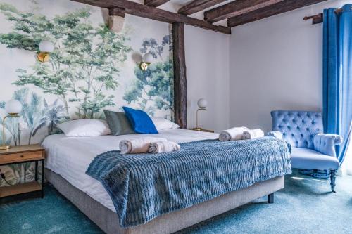 Loches Hotel | The Originals Boutique, Hôtel Le George , Loches