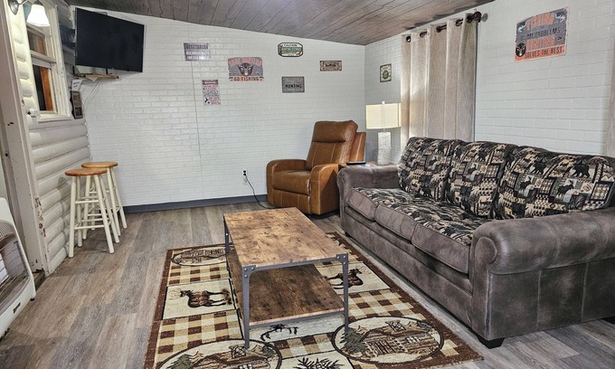 Hillsboro Cabin | The Outdoorsman