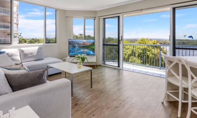 Currimundi Apartment | THE OUTLOOK UNIT 12 - a quiet, highly sought after area, right on Currimundi Lake