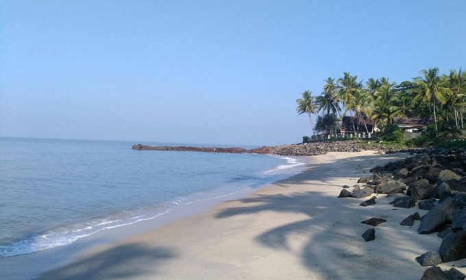 Elathur Villa | THE OUTRIGGER - 2 Bedroom 2 Bathroom (En-suite) Beachfront Private Villa