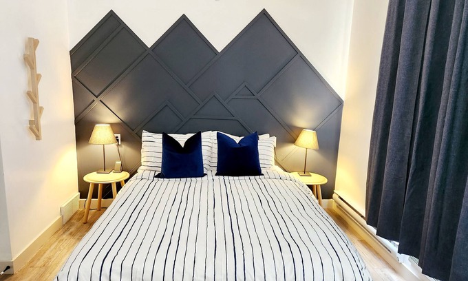 Harvie Heights House | The overlook stay | Free parking|12