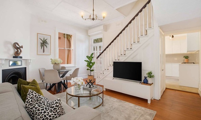 Paddington House | The Paddington White Sanctuary