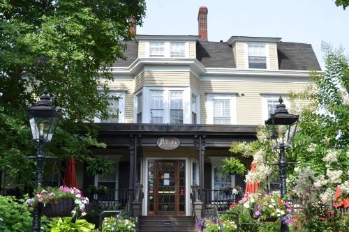 Princeton Hotel | The Peacock Inn, an Ascend Collection Hotel