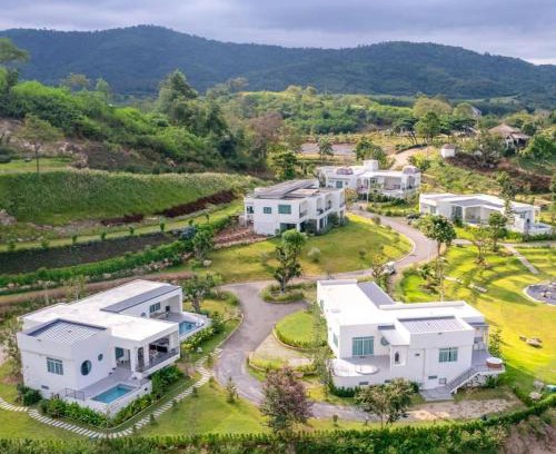 Pak Chong Villa | The Peak Hill Pool Villa