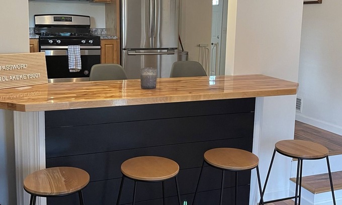 Onsted Cottage | The Perfect Home at Sand Lake