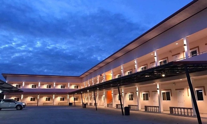 Surin Hotel | The Phant Hotel