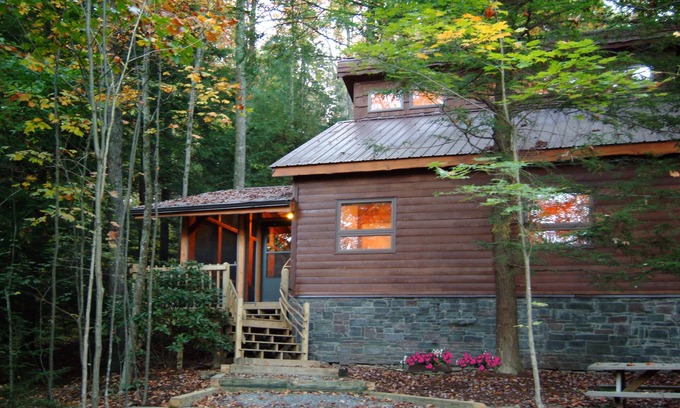Victor Cabin | The Phat One, also known as El Gordo. Next to the New River Gorge.
