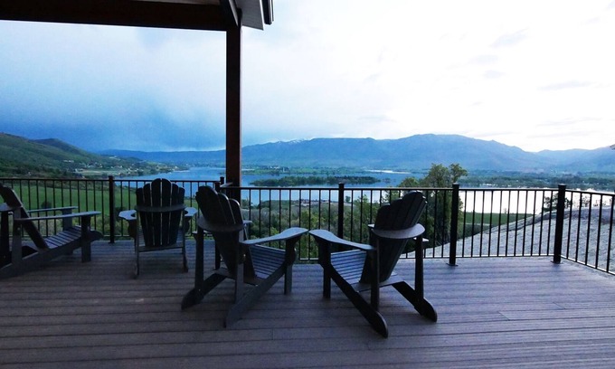 Ogden House | The Pickleball Gathering Place | 10 Bed, 9 Bath