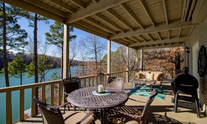 Bella Vista House | The Pines at Lake Ann-Private Lower Level