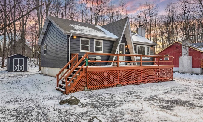 Pocono Lake Cottage | The Pines Cozy Arrowhead Lake Escape With Pools and Outdoor Adventures
