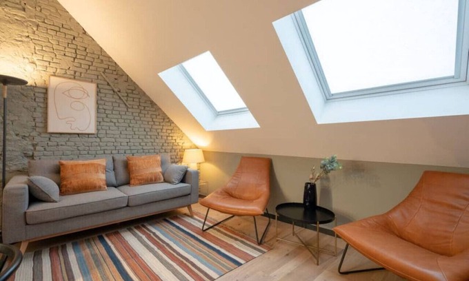 Sint-Andries Apartment | The Pink Pigeon by SHWAY