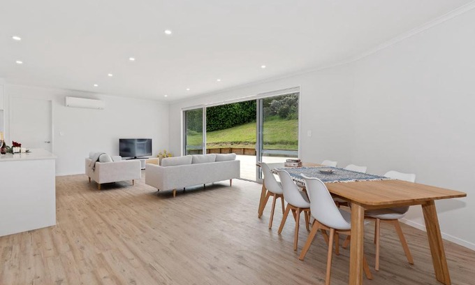 Matapouri House | The Platinum Rendezvous - Matapouri Holiday Home