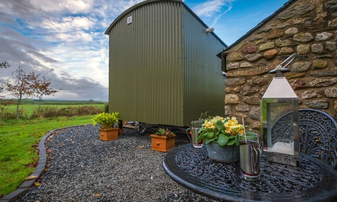 Roosebeck Cottage | The Pleasant Hut at Mountpleasant Farm
