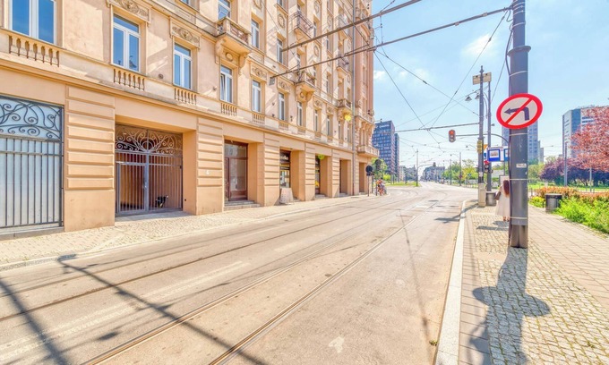 Srodmiescie Apartment | The Polonia Residence One Top Locations