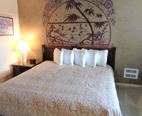 Ocean Shores Resort | The Polynesian Resort