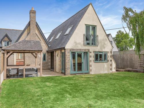 Stalbridge House | The Pool House