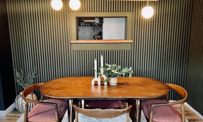 Louisville House | The 'Posh Pickle'- Chic & Uniquenn