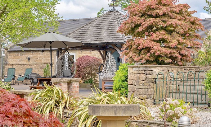 Holestone Moor House | The Potting Shed by Interhome