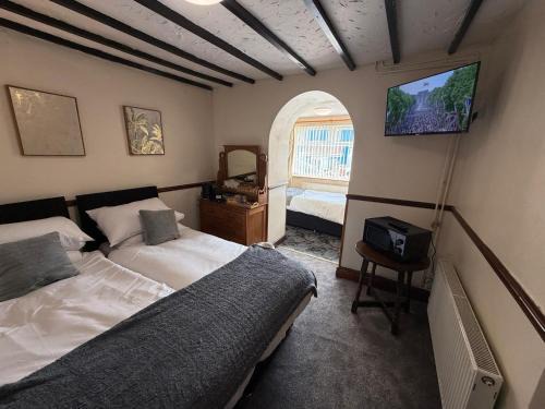 Princetown Bed & Breakfast | The Prince of Wales Inn - Tredegar