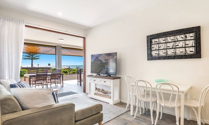 Lennox Head Apartment | The property is fully equipped for beach life.