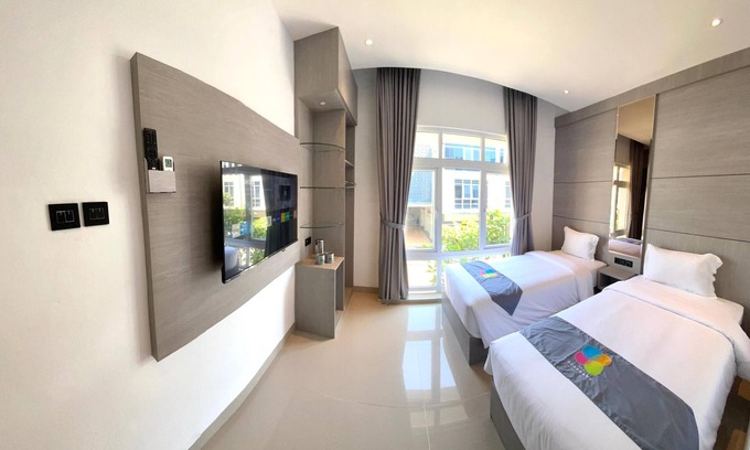 Medan Hotel | The Quadrant Hotel KNO