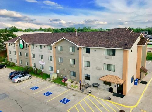 Quincy Hotel | The Quincy Inn & Suites