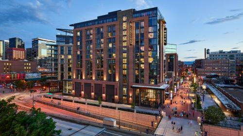 Ballpark Hotel | The Rally Hotel at McGregor Square
