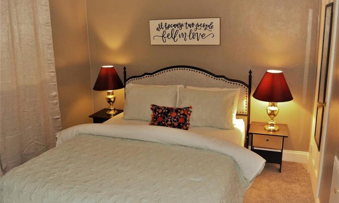Grand Forks Apartment | The Red 6