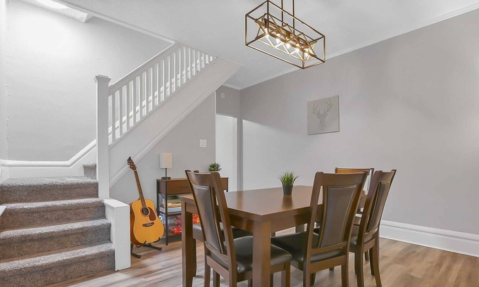Olde Towne East Apartment | The Red Brick Inn II - Updated