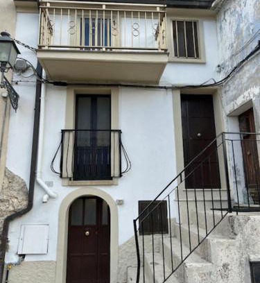 Pizzoferrato House | The Refuge of Angels