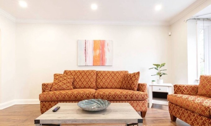 Clanton Park House | The Regal House [3 Bdrms/1 Bath]